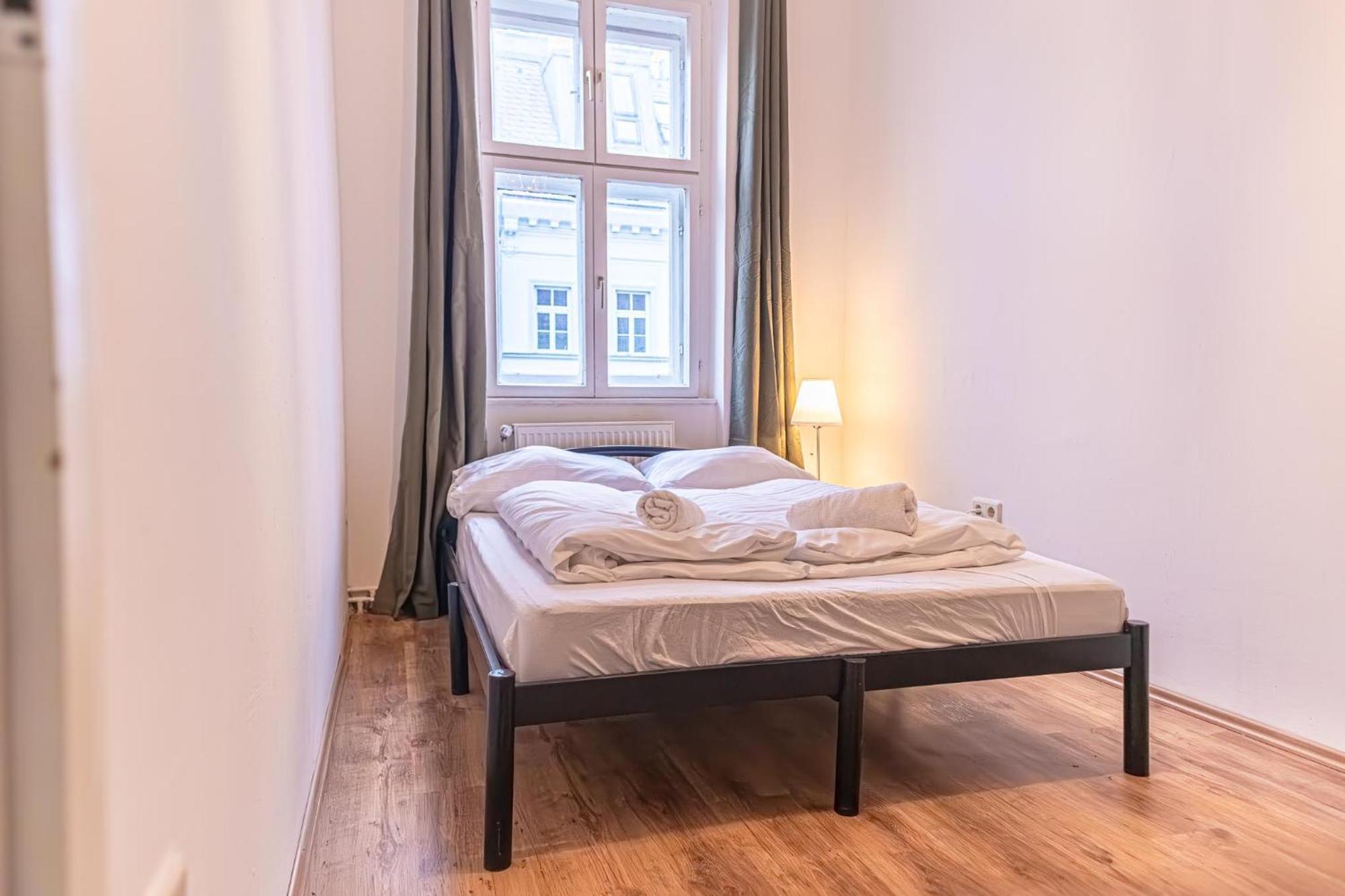 Spacious 2Br Apt -Near Wiener Stadthalle Burggassewiener Well Located Exterior foto