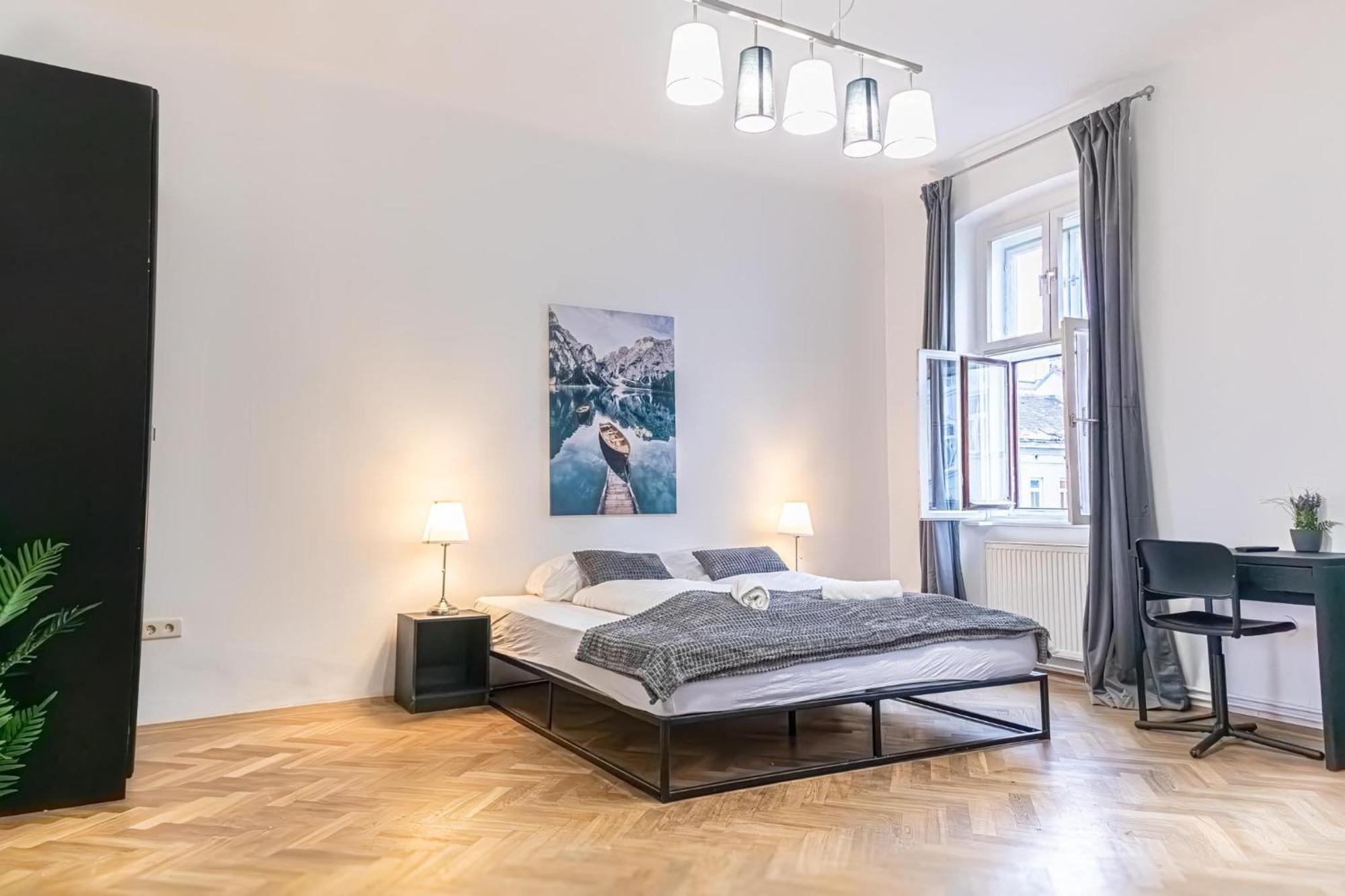 Spacious 2Br Apt -Near Wiener Stadthalle Burggassewiener Well Located Exterior foto