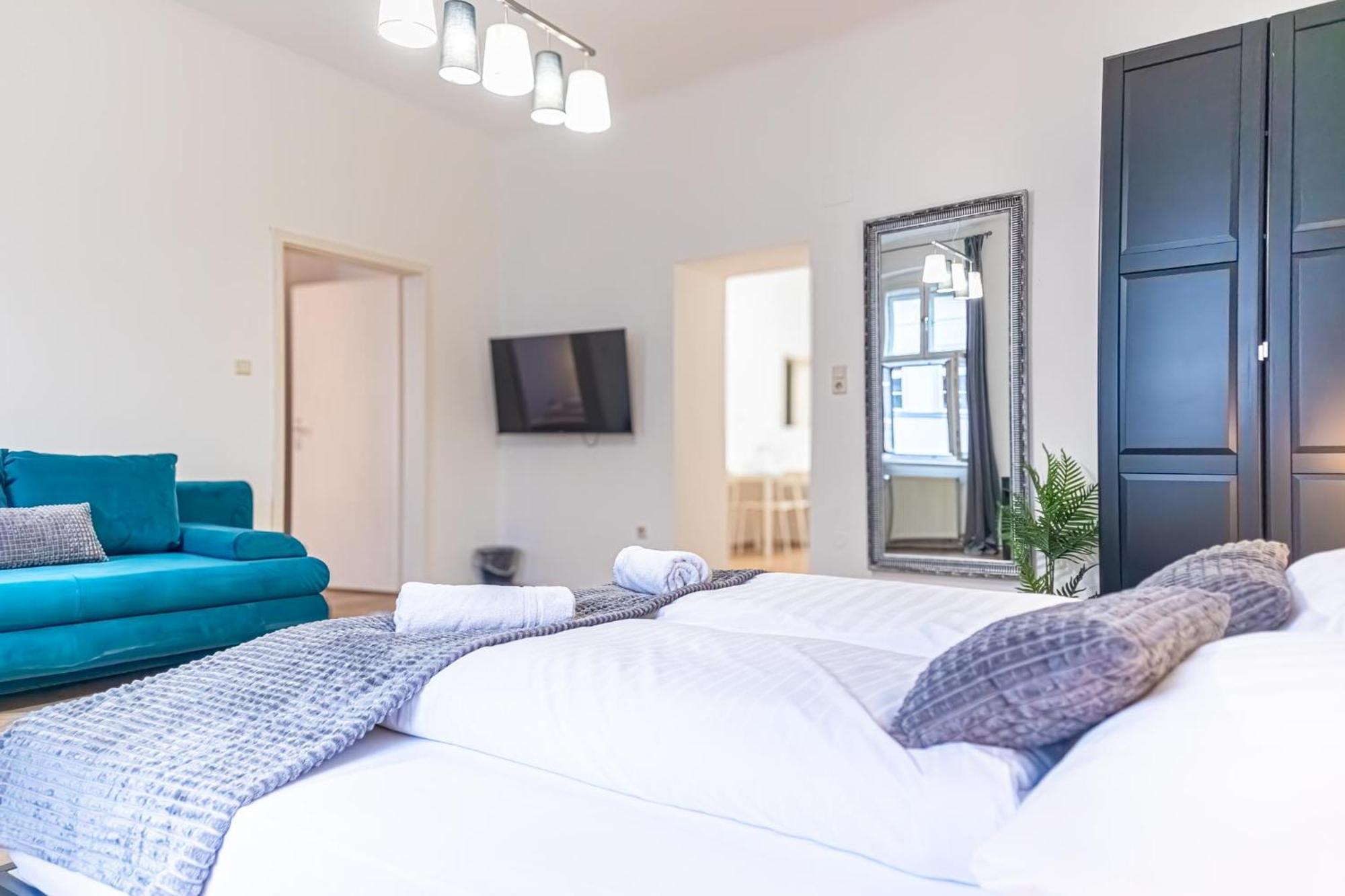 Spacious 2Br Apt -Near Wiener Stadthalle Burggassewiener Well Located Exterior foto